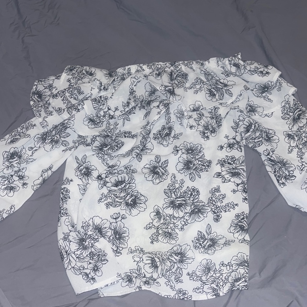 Floral off the shoulder flowy top